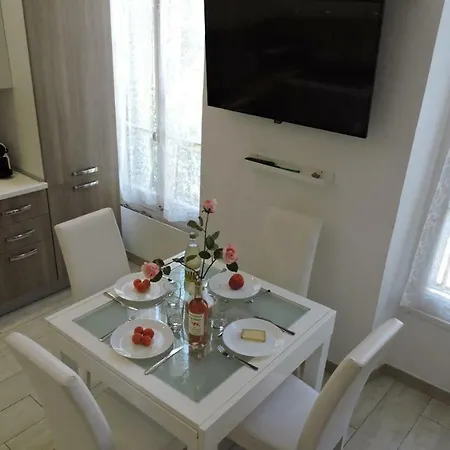 Nice France Apartment 2 Rooms Max 4 Persons